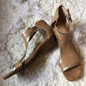 Naturalizer wedge sandal